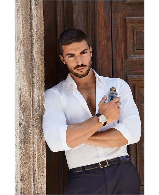 Dolce&Gabbana: Đế chế tạo nên từ chuyện tình hơn 20 năm của 2 ông hoàng thời trang, chia tay lại gây xôn xao vì lời tuyên bố về người yêu cũ - Ảnh 6. Dolce&Gabbana: Đế chế tạo nên từ chuyện tình hơn 20 năm của 2 ông hoàng thời trang, chia tay lại gây xôn xao vì lời tuyên bố về người yêu cũ - Ảnh 6.