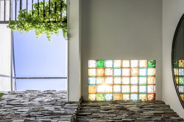 Ng&ocirc;i nh&agrave; 125m2 đẹp như resort của cặp đ&ocirc;i y&ecirc;u nhau từ cấp ba, đầu tư 2 tỷ với thiết kế đưa gi&oacute; v&agrave;o mọi ng&oacute;c ng&aacute;ch - Ảnh 15.