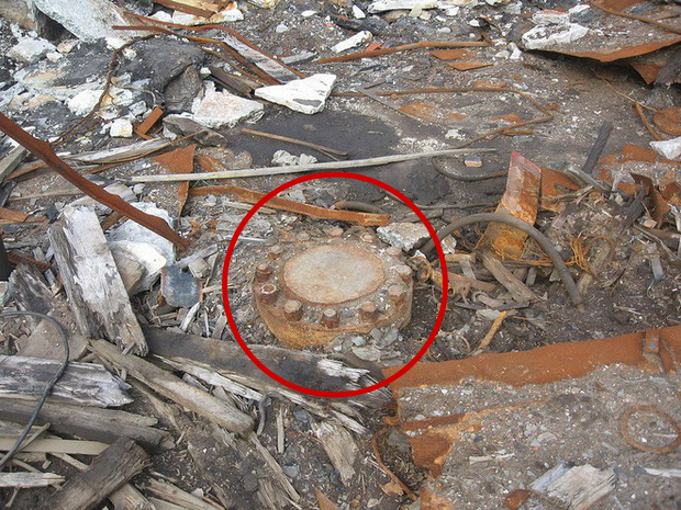 Chiếc đĩa b&iacute; ẩn của nước Nga: D&ugrave; b&eacute; tẹo nhưng chẳng ai nhấc nổi, b&ecirc;n dưới ẩn giấu b&iacute; mật g&acirc;y ngỡ ng&agrave;ng - Ảnh 1.