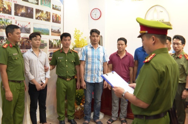 D&ugrave;ng tr&ograve; hack t&agrave;i khoản Facebook rồi mượn tiền, 3 kẻ lừa đảo 46 tỷ đồng trong 1 năm  - Ảnh 1.