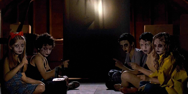 Sinister được bầu chọn là phim kinh dị đáng sợ nhất từ trước đến nay - Ảnh 4. Sinister được bầu chọn là phim kinh dị đáng sợ nhất từ trước đến nay - Ảnh 4.