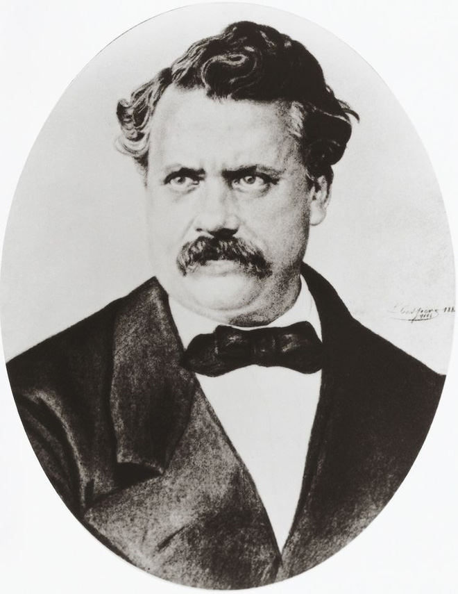 Chuyện về Louis Vuitton: Từ 2 bàn tay trắng gây dựng nên cả cơ đồ, trở thành biểu tượng xa xỉ của toàn thế giới - Ảnh 1. Chuyện về Louis Vuitton: Từ 2 bàn tay trắng gây dựng nên cả cơ đồ, trở thành biểu tượng xa xỉ của toàn thế giới - Ảnh 1.