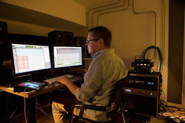 Để cứu lấy tiếng đ&agrave;n v&ocirc; gi&aacute;, một th&agrave;nh phố &Yacute; phải tuyệt đối im lặng trong 5 tuần v&igrave; l&yacute; do kh&ocirc;ng tưởng - Ảnh 6.