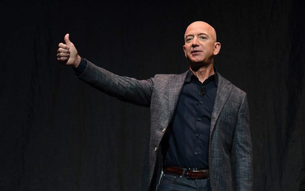  Doanh thu v&agrave; lợi nhuận Amazon b&ugrave;ng nổ nhờ Covid-19  - Ảnh 1.