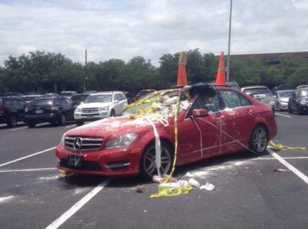 Vỏ quýt dày có móng tay nhọn: Những màn trả đũa kẻ đỗ xe vô ý thức cực gắt đảm bảo sẽ khiến không ai dám tái phạm lần sau - Ảnh 10. Vỏ quýt dày có móng tay nhọn: Những màn trả đũa kẻ đỗ xe vô ý thức cực gắt đảm bảo sẽ khiến không ai dám tái phạm lần sau - Ảnh 10.