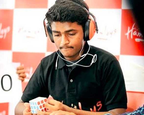 Khối rubik k&igrave; diệu gi&uacute;p nh&agrave; s&aacute;ng lập gọi vốn th&agrave;nh c&ocirc;ng 3 triệu USD trong chưa đầy 2 năm  - Ảnh 1.