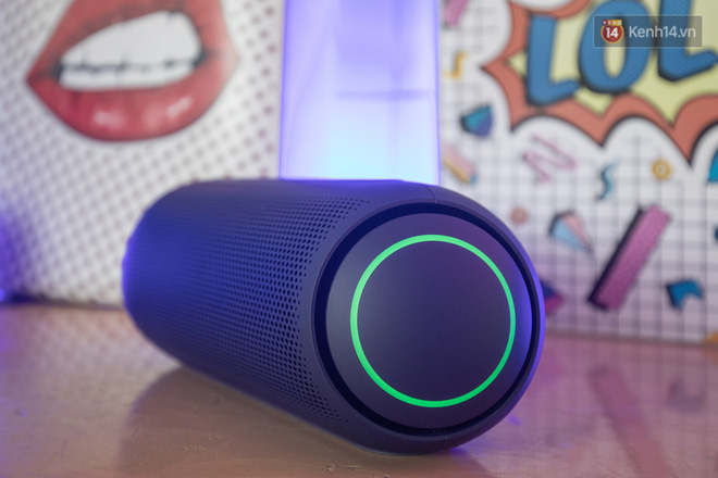 Đ&aacute;nh gi&aacute; nhanh loa LG XBOOM Go: Thiết kế trẻ trung, nhiều t&iacute;nh năng th&ocirc;ng minh, ph&ugrave; hợp cho fan Rap Việt - Ảnh 2.