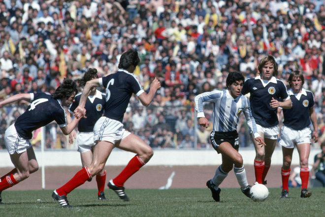 Những câu nói nổi tiếng nhất dành riêng cho Diego Maradona - huyền thoại bóng đá thế giới vừa ra đi mãi mãi ở tuổi 60 - Ảnh 4. Những câu nói nổi tiếng nhất dành riêng cho Diego Maradona - huyền thoại bóng đá thế giới vừa ra đi mãi mãi ở tuổi 60 - Ảnh 4.