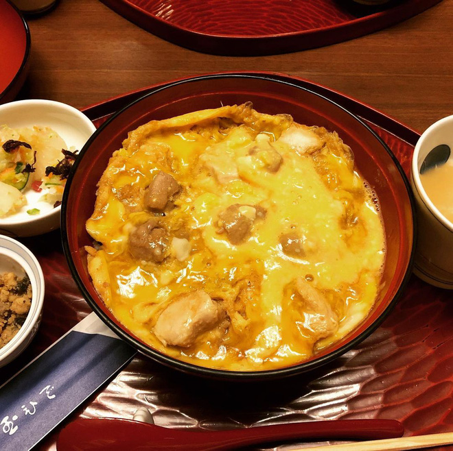 Chỉ b&aacute;n cơm trứng nhưng nh&agrave; h&agrave;ng Nhật n&agrave;y đ&atilde; tồn tại suốt 250 năm, kh&aacute;ch xếp h&agrave;ng 4 tiếng cũng chưa chắc mua được - Ảnh 9.