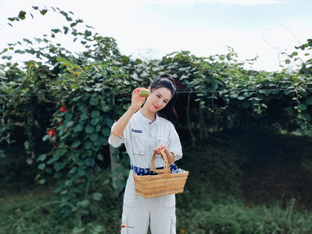 Kiếm hơn ngh&igrave;n tỷ chỉ sau 7 tiếng, nữ ho&agrave;ng livestream xứ Trung l&agrave;m thế n&agrave;o để từ chủ shop thời trang v&ocirc; danh trở th&agrave;nh triệu ph&uacute;?  - Ảnh 11.