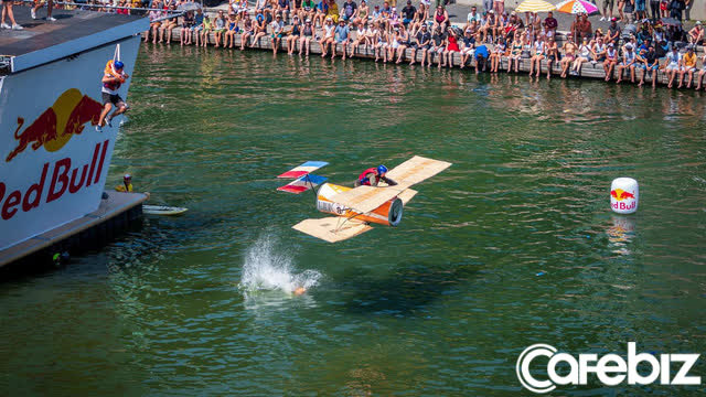 Chỉ kinh doanh 1 loại đồ uống suốt 36 năm, một công ty bán được 7,5 tỷ lon trên thế giới, đạt giá trị 20 tỷ USD - Ảnh 2. Chỉ kinh doanh 1 loại đồ uống suốt 36 năm, một công ty bán được 7,5 tỷ lon trên thế giới, đạt giá trị 20 tỷ USD - Ảnh 2.