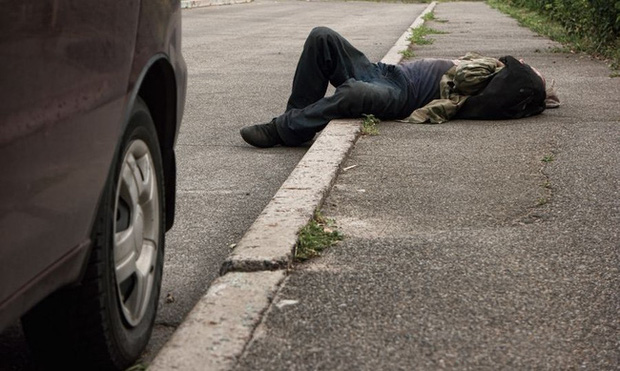 Hàng nghìn người thi nhau ngủ ngoài đường hàng năm tại Nhật, thậm chí là cởi bỏ hết quần áo, vậy đây là hiện tượng gì mà đến cảnh sát cũng bất lực? - Ảnh 3. Hàng nghìn người thi nhau ngủ ngoài đường hàng năm tại Nhật, thậm chí là cởi bỏ hết quần áo, vậy đây là hiện tượng gì mà đến cảnh sát cũng bất lực? - Ảnh 3.