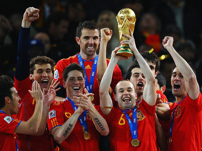 Từ kho&aacute; được t&igrave;m kiếm nhiều nhất theo từng năm tr&ecirc;n Google trong thập kỉ qua, gợi nhớ những mất m&aacute;t đ&atilde; từng khiến cả thế giới phải tiếc thương - Ảnh 1.