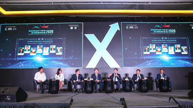 Thứ trưởng TT&TT trẻ nhất Việt Nam: FPT, VNPT, Viettel phải phát huy vai trò hạ tầng và nền tảng, thay vì cạnh tranh với SME! - Ảnh 2. Thứ trưởng TT&TT trẻ nhất Việt Nam: FPT, VNPT, Viettel phải phát huy vai trò hạ tầng và nền tảng, thay vì cạnh tranh với SME! - Ảnh 2.