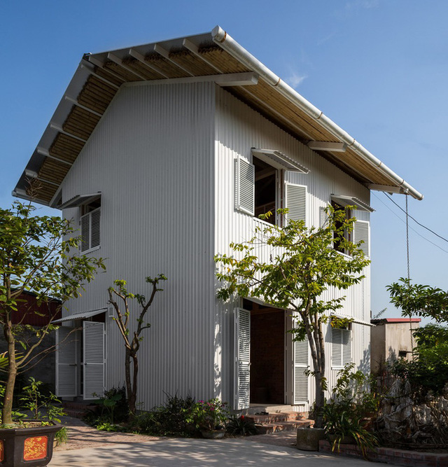  Ng&ocirc;i nh&agrave; chống lũ bằng khung th&eacute;p chịu lực của Việt Nam l&ecirc;n b&aacute;o Mỹ  - Ảnh 1.