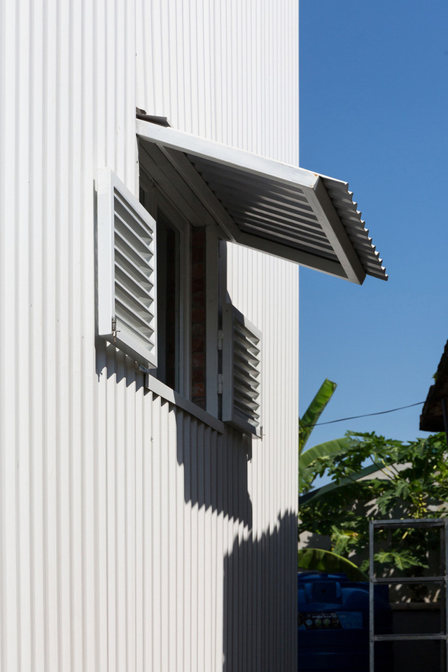  Ng&ocirc;i nh&agrave; chống lũ bằng khung th&eacute;p chịu lực của Việt Nam l&ecirc;n b&aacute;o Mỹ  - Ảnh 11.