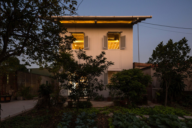  Ng&ocirc;i nh&agrave; chống lũ bằng khung th&eacute;p chịu lực của Việt Nam l&ecirc;n b&aacute;o Mỹ  - Ảnh 12.