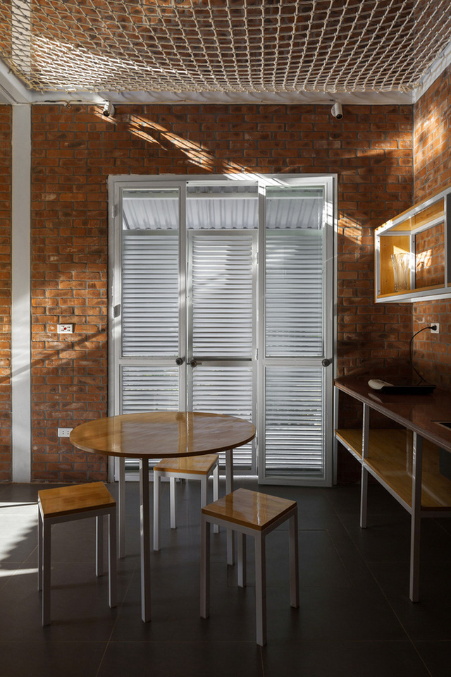  Ng&ocirc;i nh&agrave; chống lũ bằng khung th&eacute;p chịu lực của Việt Nam l&ecirc;n b&aacute;o Mỹ  - Ảnh 14.