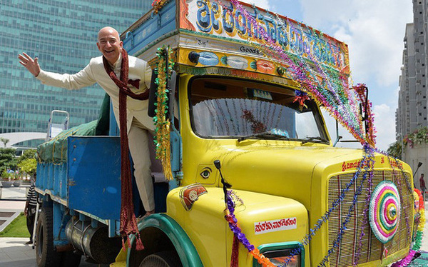 Amazon - Từ web bán sách online không có lãi suốt hàng chục năm đến tập đoàn nghìn tỷ đô bán tất cả mọi thứ - Ảnh 1. Amazon - Từ web bán sách online không có lãi suốt hàng chục năm đến tập đoàn nghìn tỷ đô bán tất cả mọi thứ - Ảnh 1.