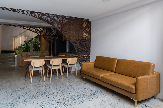 Nhà tổ chim với thiết kế phá vỡ mọi quy tắc: Không có tường ngăn, nhìn đâu cũng thấy cây xanh với khoảnh trống - Ảnh 19. Nhà tổ chim với thiết kế phá vỡ mọi quy tắc: Không có tường ngăn, nhìn đâu cũng thấy cây xanh với khoảnh trống - Ảnh 19.