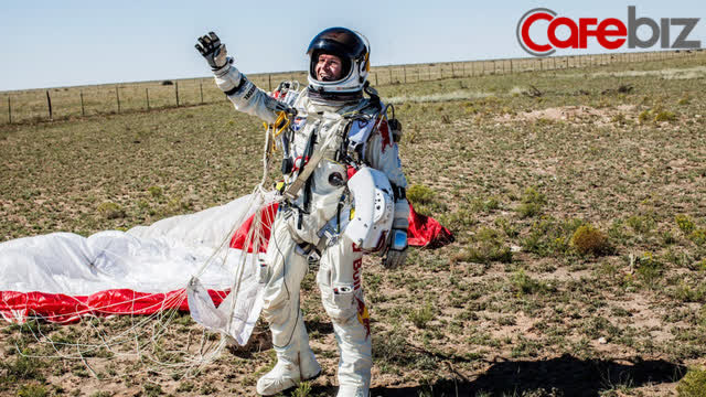 ‘Cú nhảy từ vũ trụ’ hút 8 triệu người xem cùng lúc trên YouTube: Toan tính marketing 30 triệu USD đem lại hơn 500 triệu USD của Red Bull - Ảnh 5. ‘Cú nhảy từ vũ trụ’ hút 8 triệu người xem cùng lúc trên YouTube: Toan tính marketing 30 triệu USD đem lại hơn 500 triệu USD của Red Bull - Ảnh 5.