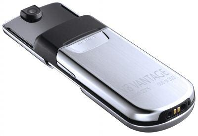 Những thương hiệu xe hơi nổi tiếng bẻ l&aacute;i v&ocirc; thị trường điện thoại - Ảnh 4.