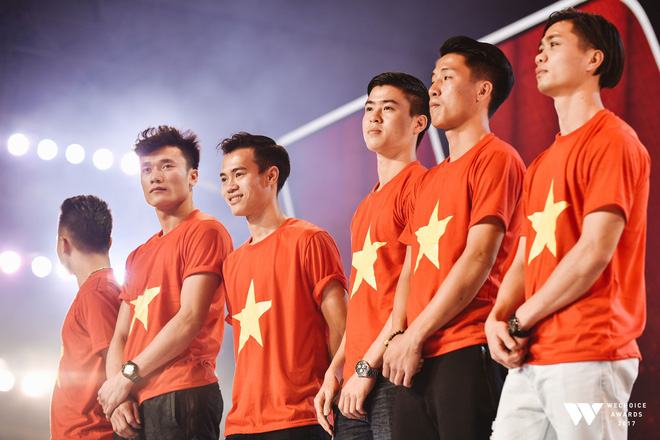 H&agrave;nh tr&igrave;nh 7 năm của WeChoice Awards: Dấu ấn diệu kỳ của t&igrave;nh y&ecirc;u, t&igrave;nh người v&agrave; những niềm tự h&agrave;o mang t&ecirc;n Việt Nam - Ảnh 38.