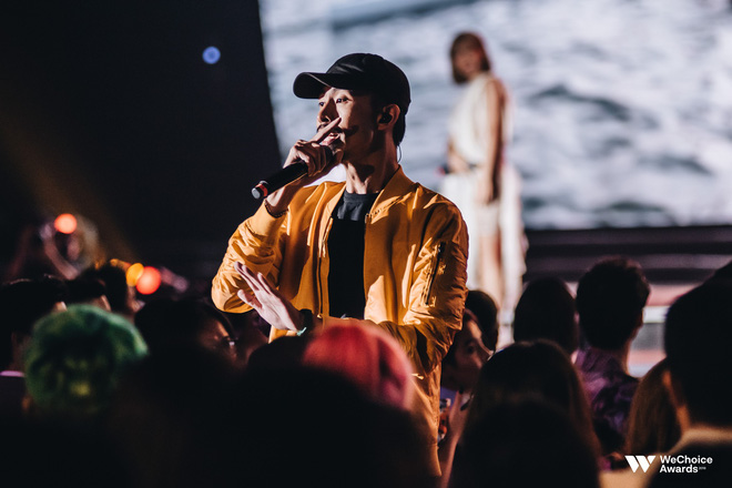 H&agrave;nh tr&igrave;nh 7 năm của WeChoice Awards: Dấu ấn diệu kỳ của t&igrave;nh y&ecirc;u, t&igrave;nh người v&agrave; những niềm tự h&agrave;o mang t&ecirc;n Việt Nam - Ảnh 52.