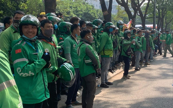  V&igrave; sao t&agrave;i xế Grab phản ứng việc tăng mức chiết khấu?  - Ảnh 1.