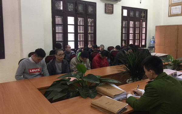 Phá đường dây cá cược trong game Đế Chế lên tới hàng ngàn tỉ đồng, khởi tố 56 đối tượng - Ảnh 1. Phá đường dây cá cược trong game Đế Chế lên tới hàng ngàn tỉ đồng, khởi tố 56 đối tượng - Ảnh 1.