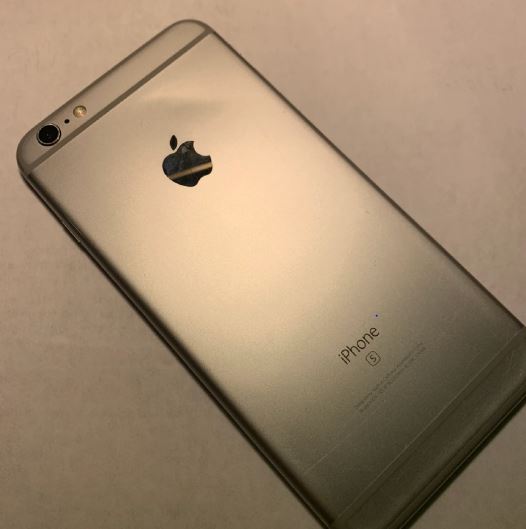 Đ&aacute;nh gi&aacute; iPhone 6S Plus sau 4 năm gắn b&oacute;: Đủ tốt để t&ocirc;i tiếp tục sử dụng cho đến khi n&oacute; hỏng kh&ocirc;ng thể sửa nổi mới th&ocirc;i - Ảnh 1.