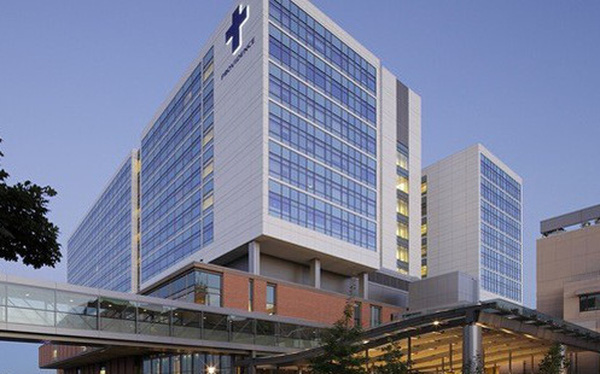 Mỹ: Bệnh nh&acirc;n đầu ti&ecirc;n tr&ecirc;n thế giới thử nghiệm thuốc trị Covid-19 đ&atilde; hồi phục - Ảnh 1.