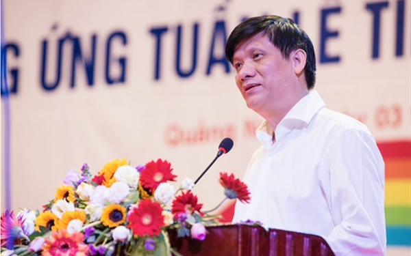 Thứ trưởng Bộ Y tế Nguyễn Thanh Long: Tất cả những trường hợp dương tính với virus nCoV đều được điều trị miễn phí 100% - Ảnh 1. Thứ trưởng Bộ Y tế Nguyễn Thanh Long: Tất cả những trường hợp dương tính với virus nCoV đều được điều trị miễn phí 100% - Ảnh 1.