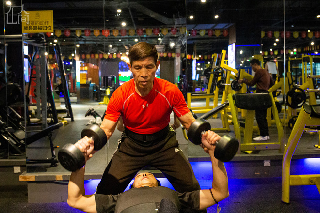 VĐV thể h&igrave;nh được mệnh danh l&agrave; &ldquo;người kh&ocirc;ng bao giờ bị bệnh&rdquo; qua đời ở Vũ H&aacute;n v&igrave; nhiễm virus corona - Ảnh 4.