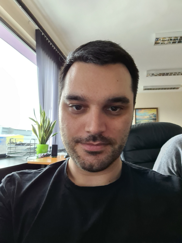 Samsung Galaxy S20 gặp phải lỗi camera selfie, ảnh chụp có thể bị mờ và không rõ nét - Ảnh 3. Samsung Galaxy S20 gặp phải lỗi camera selfie, ảnh chụp có thể bị mờ và không rõ nét - Ảnh 3.