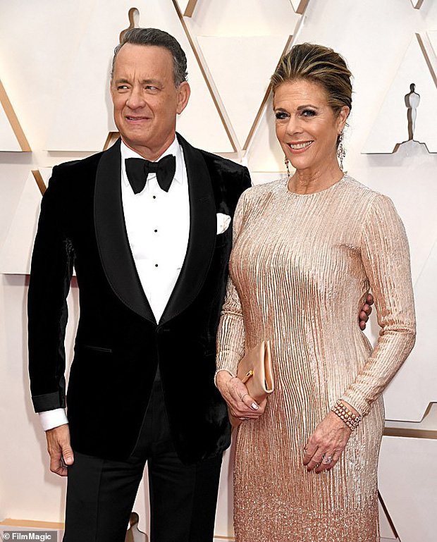 N&Oacute;NG: Vợ chồng t&agrave;i tử Tom Hanks v&agrave; Rita Wilson x&aacute;c nhận dương t&iacute;nh với COVID-19 - Ảnh 1.