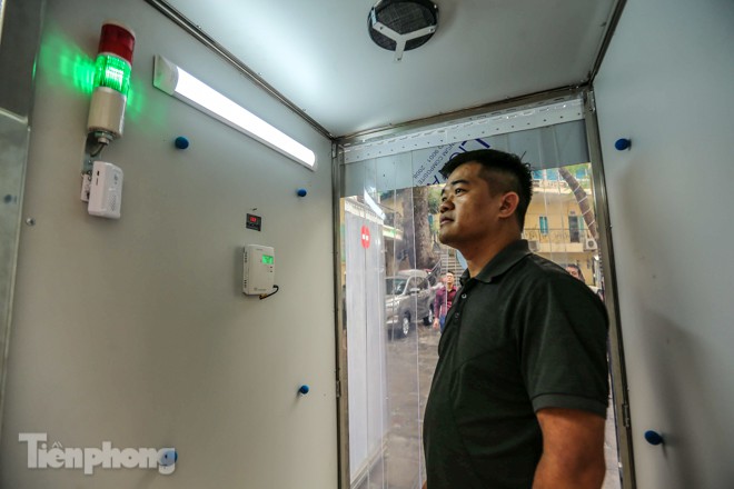 Buồng khử khuẩn toàn thân di động xuất hiện tại Hà Nội - Ảnh 6. Buồng khử khuẩn toàn thân di động xuất hiện tại Hà Nội - Ảnh 6.