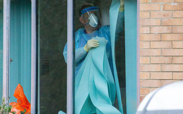 Hướng dẫn c&aacute;ch ly tại nh&agrave; để ph&ograve;ng chống dịch COVID-19 vừa được Bộ Y tế c&ocirc;ng bố - Ảnh 1.