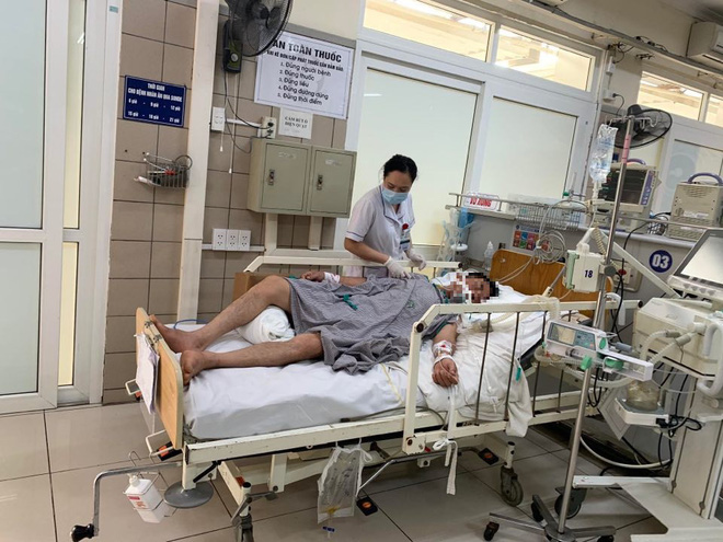 B&aacute;c sĩ khuyến c&aacute;o: Loại cồn khử tr&ugrave;ng rất nhiều người d&acirc;n đang d&ugrave;ng v&ocirc; c&ugrave;ng nguy hiểm - Ảnh 2.