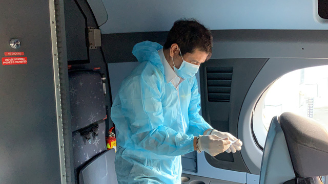 [Ảnh] B&ecirc;n trong những chuyến bay Vietnam Airlines trở về từ t&acirc;m dịch ch&acirc;u &Acirc;u - Ảnh 3.