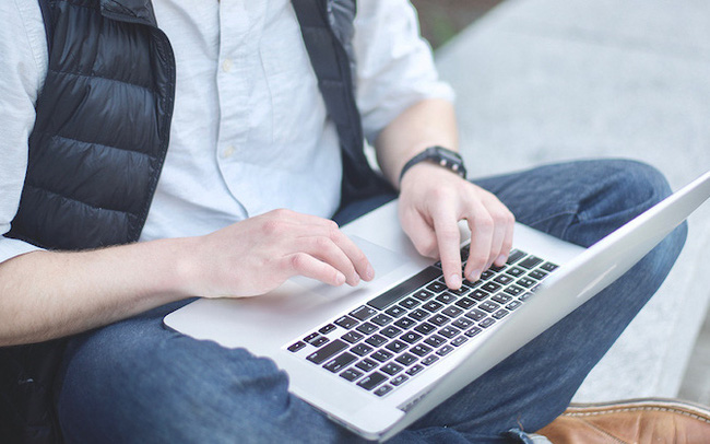  Forbes: Đ&acirc;y l&agrave; những ng&agrave;nh m&agrave; người lao động c&oacute; thể được hưởng lợi từ khủng hoảng Covid-19  - Ảnh 1.