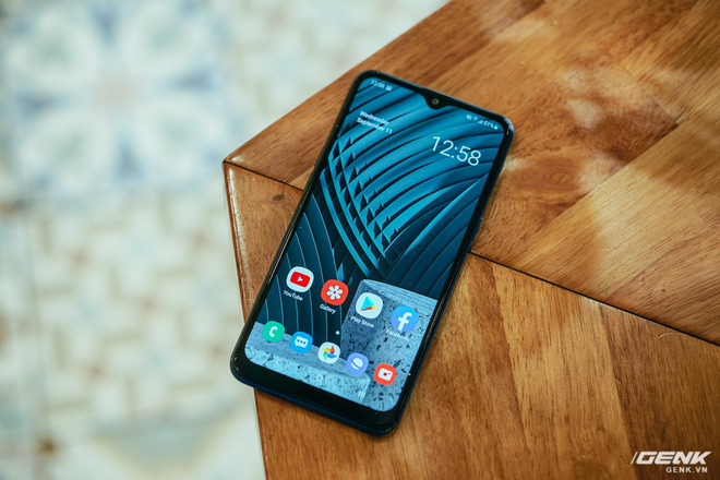 So sánh Vsmart Joy 3 4GB và Samsung Galaxy A10s: Liệu thương hiệu non trẻ có cạnh tranh được ông lớn công nghệ? - Ảnh 2. So sánh Vsmart Joy 3 4GB và Samsung Galaxy A10s: Liệu thương hiệu non trẻ có cạnh tranh được ông lớn công nghệ? - Ảnh 2.