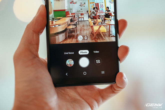 So sánh Vsmart Joy 3 4GB và Samsung Galaxy A10s: Liệu thương hiệu non trẻ có cạnh tranh được ông lớn công nghệ? - Ảnh 4. So sánh Vsmart Joy 3 4GB và Samsung Galaxy A10s: Liệu thương hiệu non trẻ có cạnh tranh được ông lớn công nghệ? - Ảnh 4.