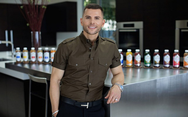 Từ chai kombucha ủ trong ph&ograve;ng ngủ, cậu thiếu ni&ecirc;n 15 tuổi &ldquo;tận dụng&rdquo; vi khuẩn để dựng đế chế đồ uống gần 1 tỷ USD - Ảnh 1.