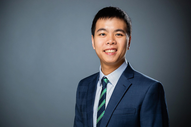 Ch&agrave;ng trai Việt viết b&aacute;o c&aacute;o được đăng tr&ecirc;n tạp ch&iacute; khoa học quốc tế từ khu c&aacute;ch ly: Nếu mỗi người l&agrave; 1 c&aacute;nh bướm, sẽ c&oacute; cơn b&atilde;o lớn nhất h&agrave;nh tinh thổi bay Covid-19 - Ảnh 3.