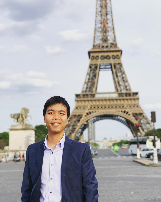 Ch&agrave;ng trai Việt viết b&aacute;o c&aacute;o được đăng tr&ecirc;n tạp ch&iacute; khoa học quốc tế từ khu c&aacute;ch ly: Nếu mỗi người l&agrave; 1 c&aacute;nh bướm, sẽ c&oacute; cơn b&atilde;o lớn nhất h&agrave;nh tinh thổi bay Covid-19 - Ảnh 5.