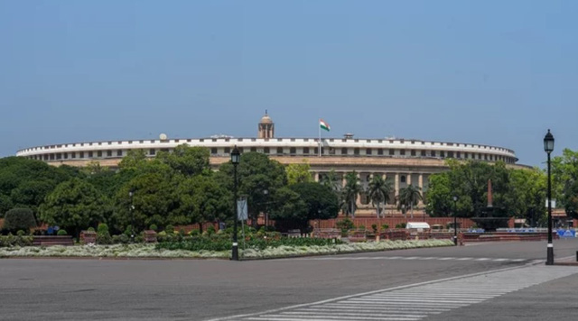 Cuộc phong tỏa 1,3 tỷ d&acirc;n trả lại cho Ấn Độ bầu trời trong xanh, mọi người dễ thở hơn, nh&igrave;n thấy nhiều sao v&agrave;o ban đ&ecirc;m hơn - Ảnh 1.