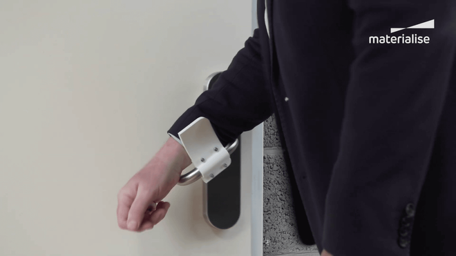 Với món đồ đơn giản này, bạn có thể mở cửa mà không cần chạm vào tay nắm - Ảnh 3. Với món đồ đơn giản này, bạn có thể mở cửa mà không cần chạm vào tay nắm - Ảnh 3.