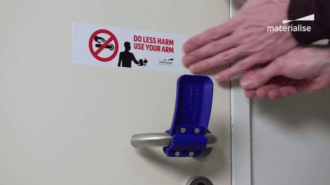 Với món đồ đơn giản này, bạn có thể mở cửa mà không cần chạm vào tay nắm - Ảnh 6. Với món đồ đơn giản này, bạn có thể mở cửa mà không cần chạm vào tay nắm - Ảnh 6.