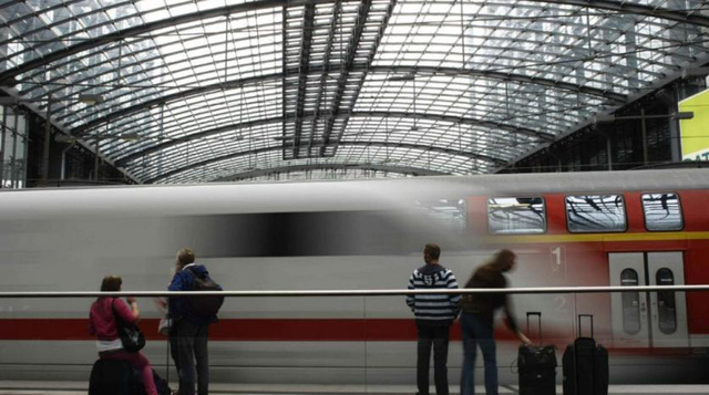  Cuộc sống l&agrave;m ra l&agrave;m, chơi ra chơi của người Đức: Tới c&ocirc;ng sở kh&ocirc;ng lướt Facebook, về nh&agrave; nghỉ đ&uacute;ng 11 tiếng, sếp gửi mail cũng kệ!  - Ảnh 3.